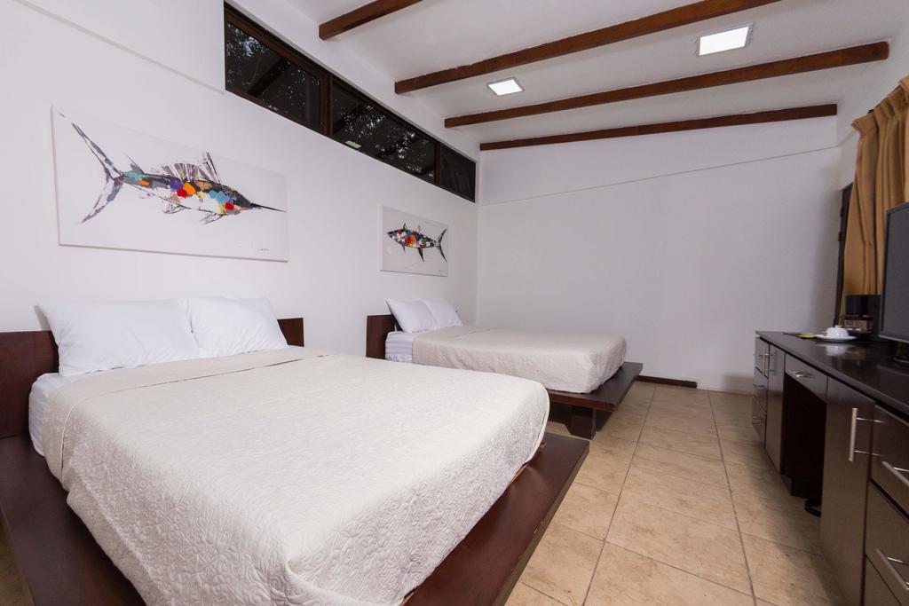 Cafe De Playa Beach Front Hotel Coco Ngoại thất bức ảnh