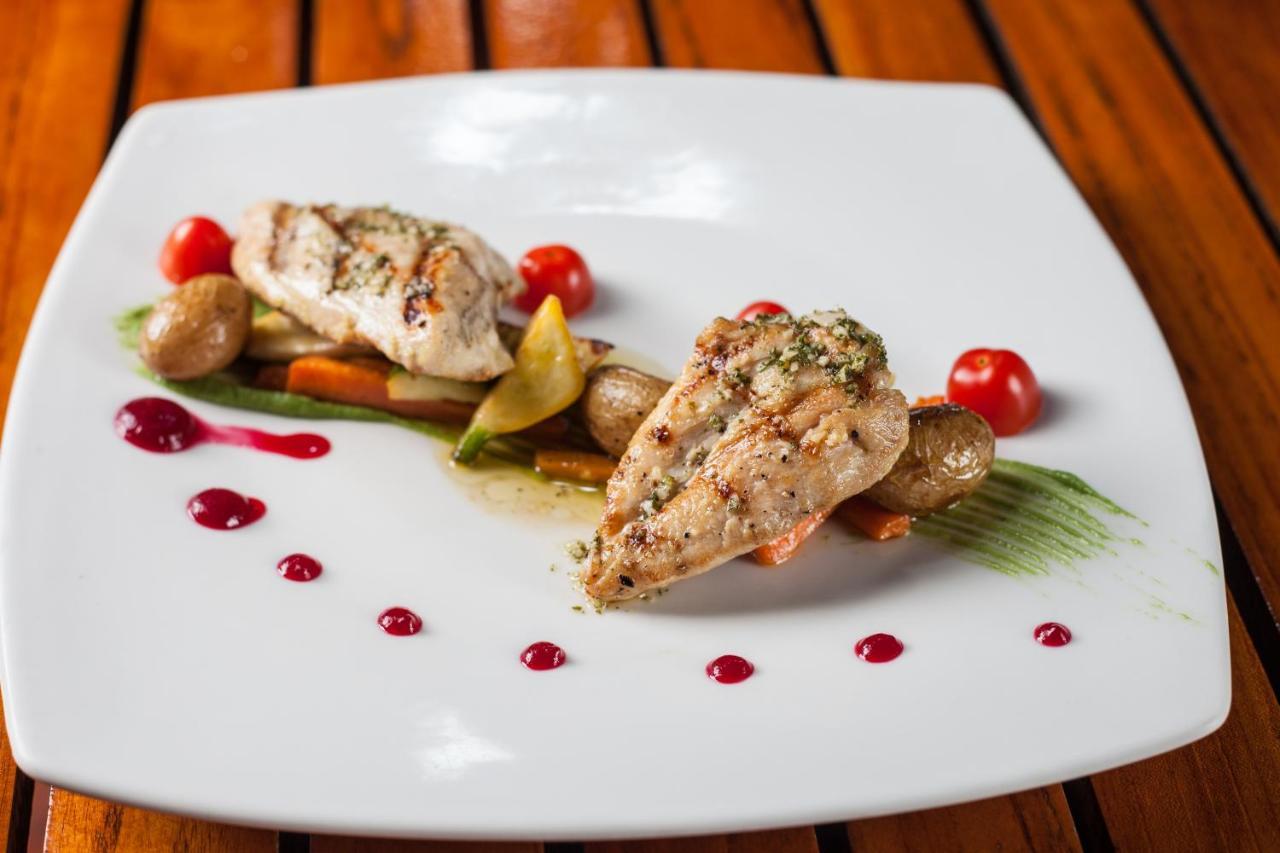 Cafe De Playa Beach Front Hotel Coco Ngoại thất bức ảnh